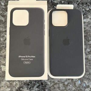 Apple iPhone 15 Pro Max Silicone Case - Dark Gray